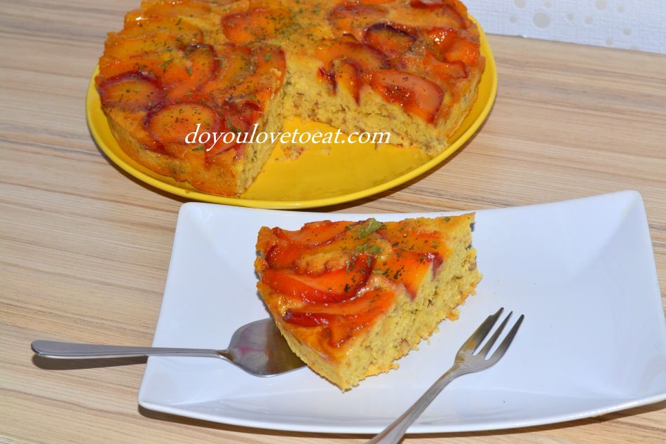 Глазиран пай с праскови и шафран