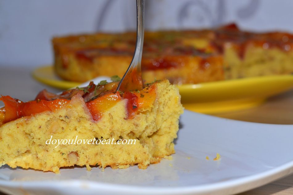 Глазиран пай с праскови и шафран